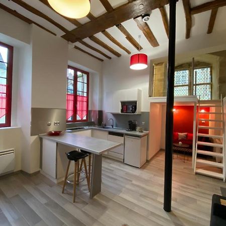Le Gite De Lancelot Avec Balneo City Center 桑斯 外观 照片